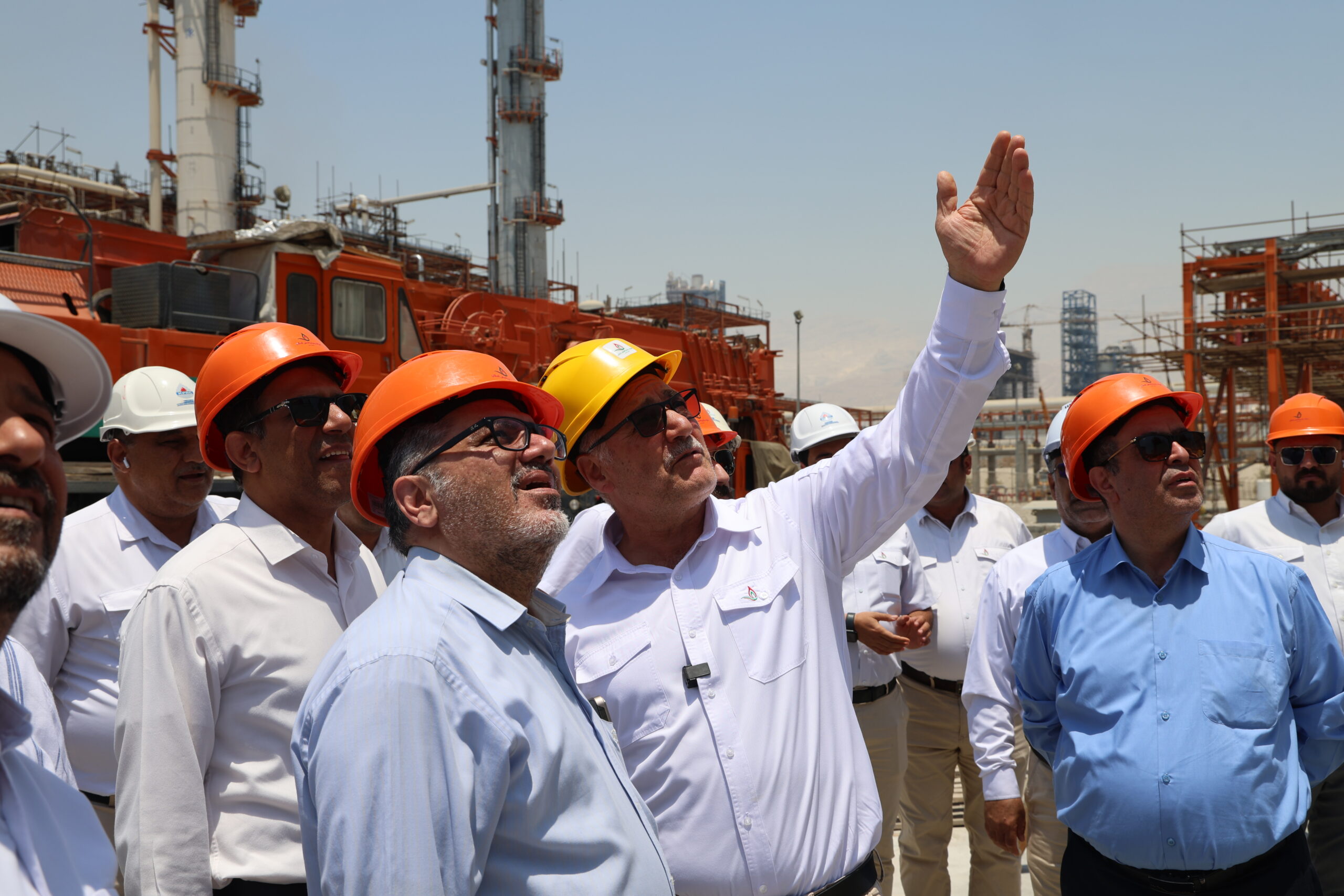 بازدید دکتر حسین‌زاده